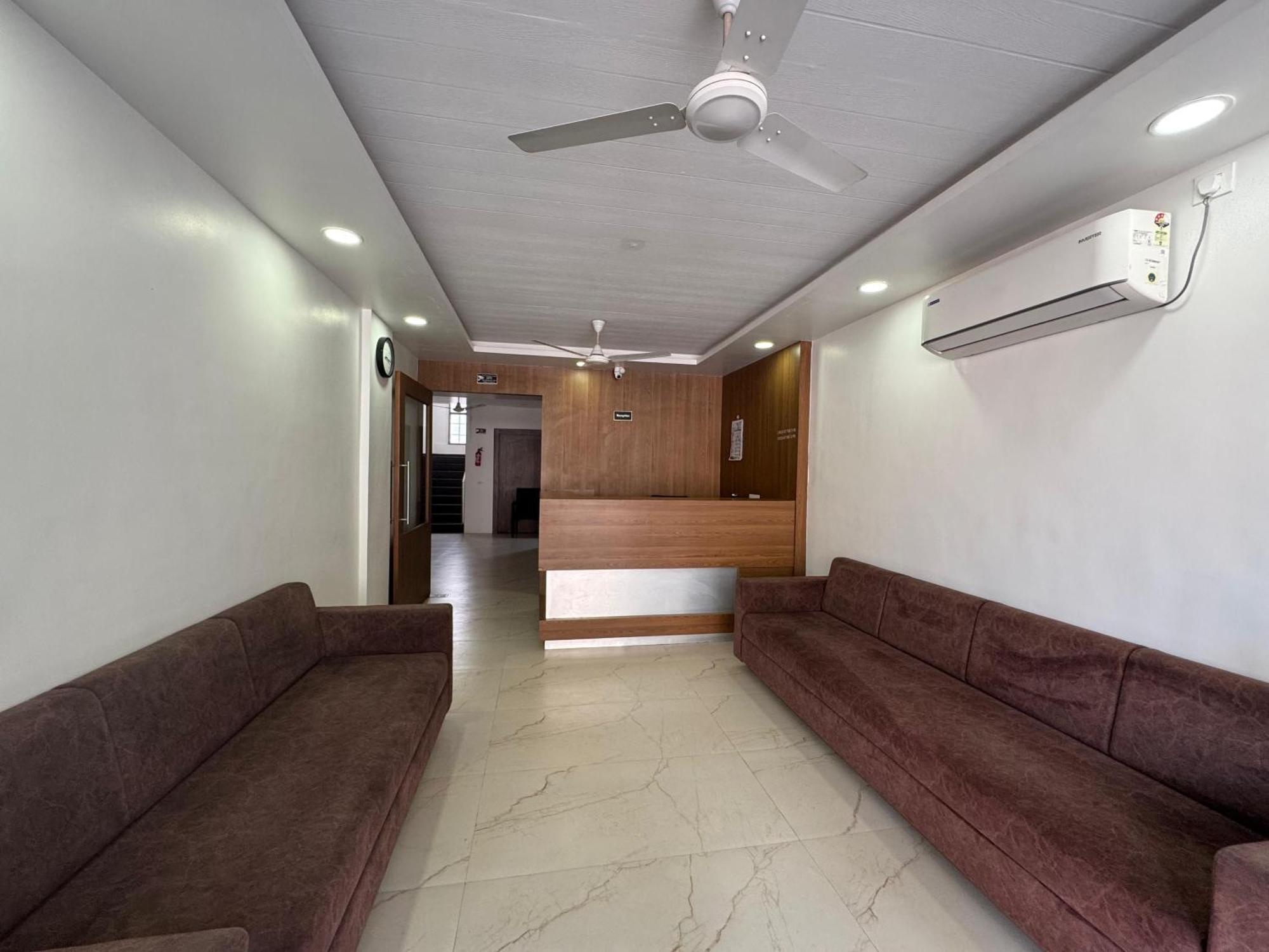 Hotel New Samrat Аурангабад Екстериор снимка