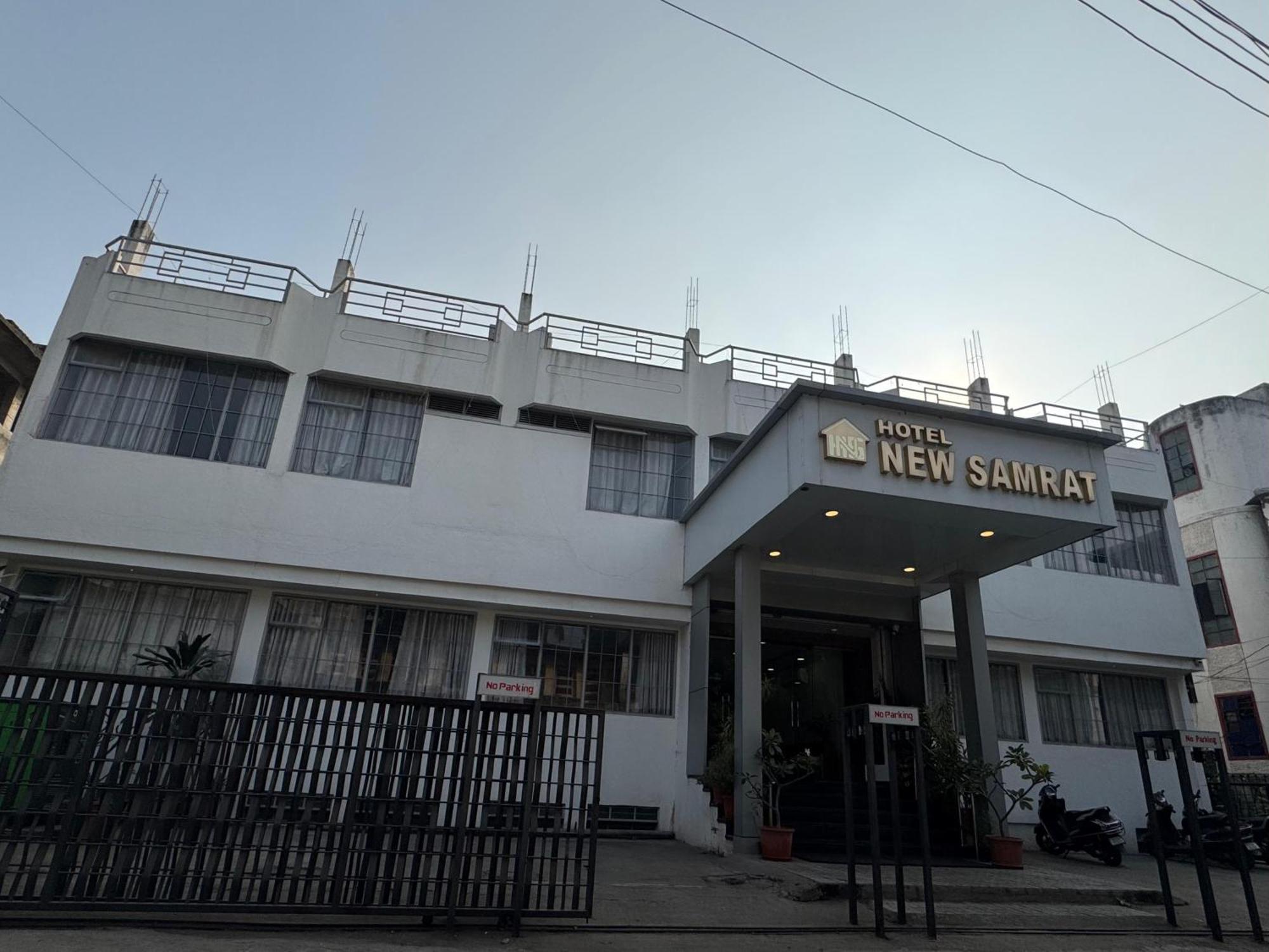 Hotel New Samrat Аурангабад Екстериор снимка
